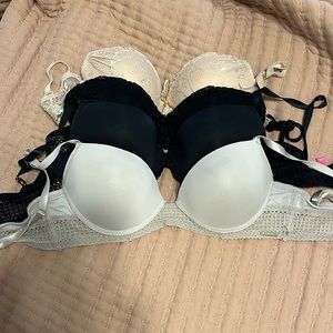 Bundle of bras